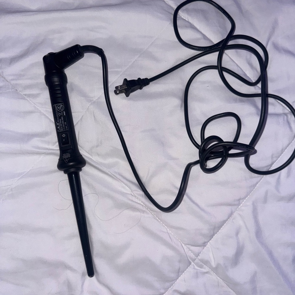 Black Curling Wand